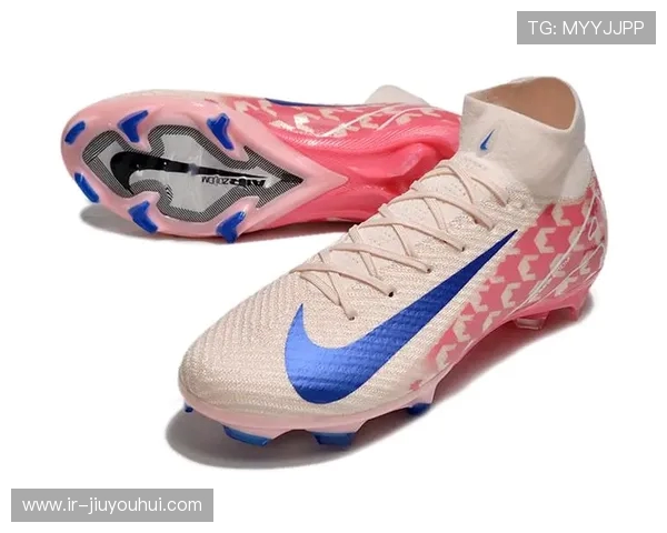 刺客16足球鞋上脚实战体验全面解析带你感受速度与精准的极致融合